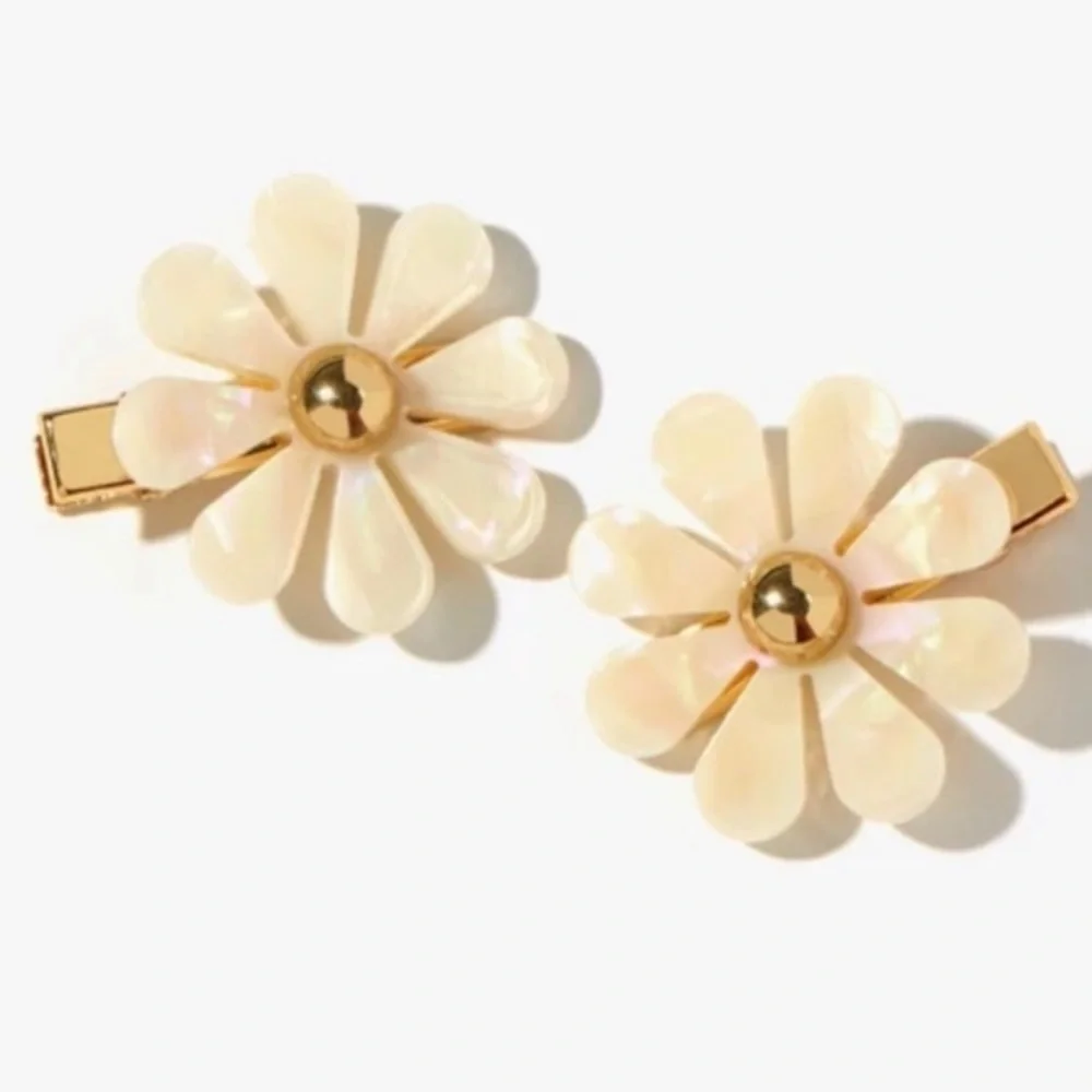 EACH Jewels Mother of Pearl Daisy Flower Barrette Set NWT